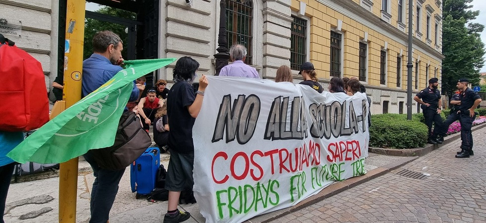 “A processo per un’assemblea, no alla criminalizzazione del movimento ambientalista”